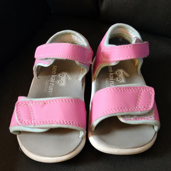 see kai run sandals girl